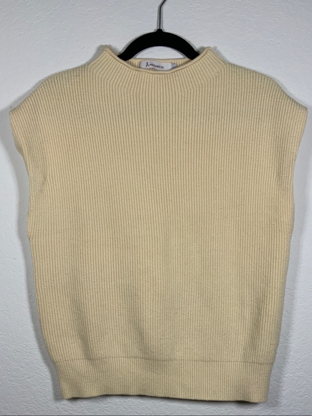 Anrabess Cream Ribbed Sleeveless Crew Neck Sweater